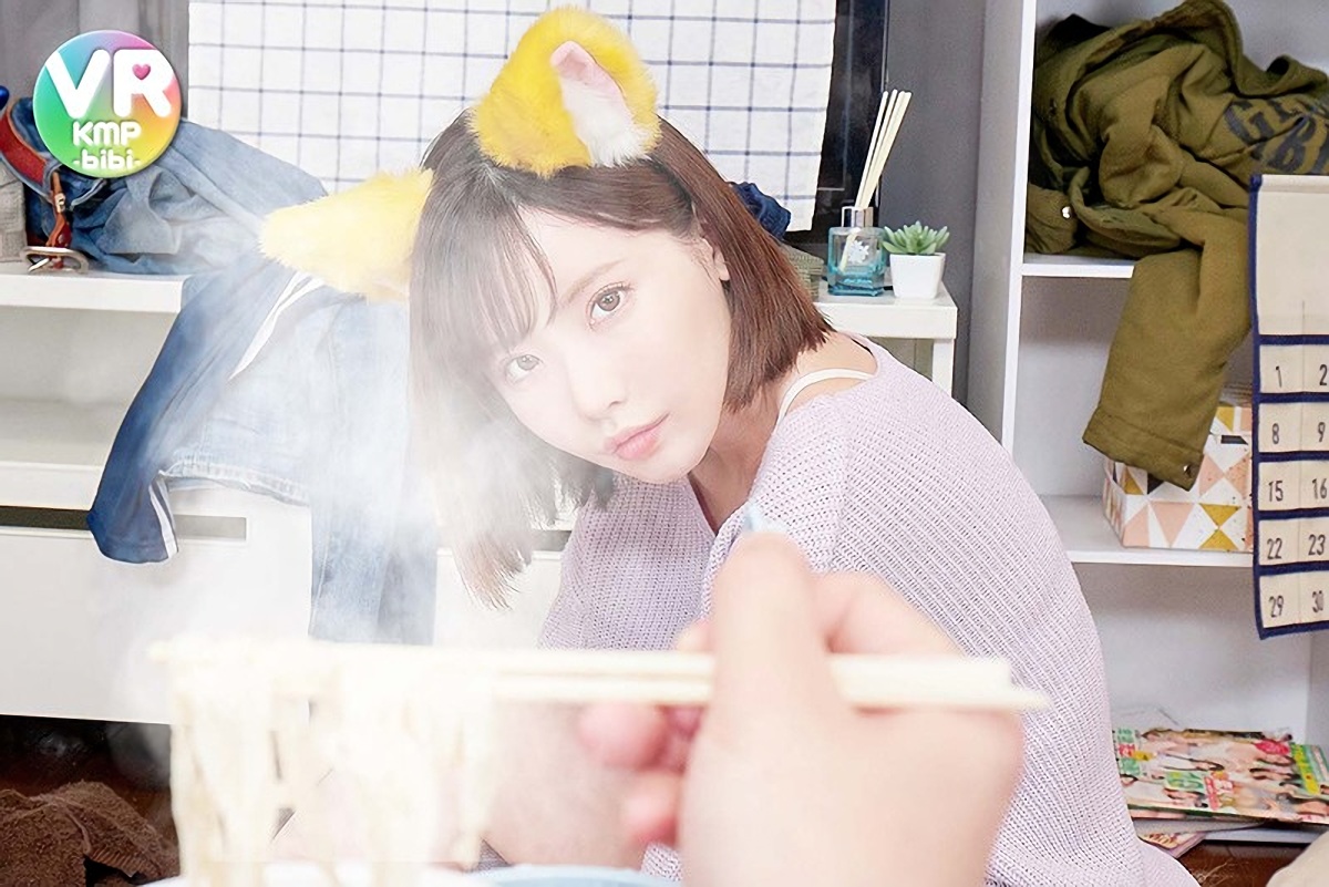 キツネ美女がVRに